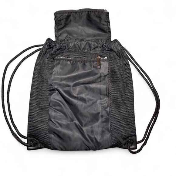 Lululemon Black Drawstring Backpack Gym Sack Lightweight Nylon Bag with Zip Pock - Picture 3 of 6